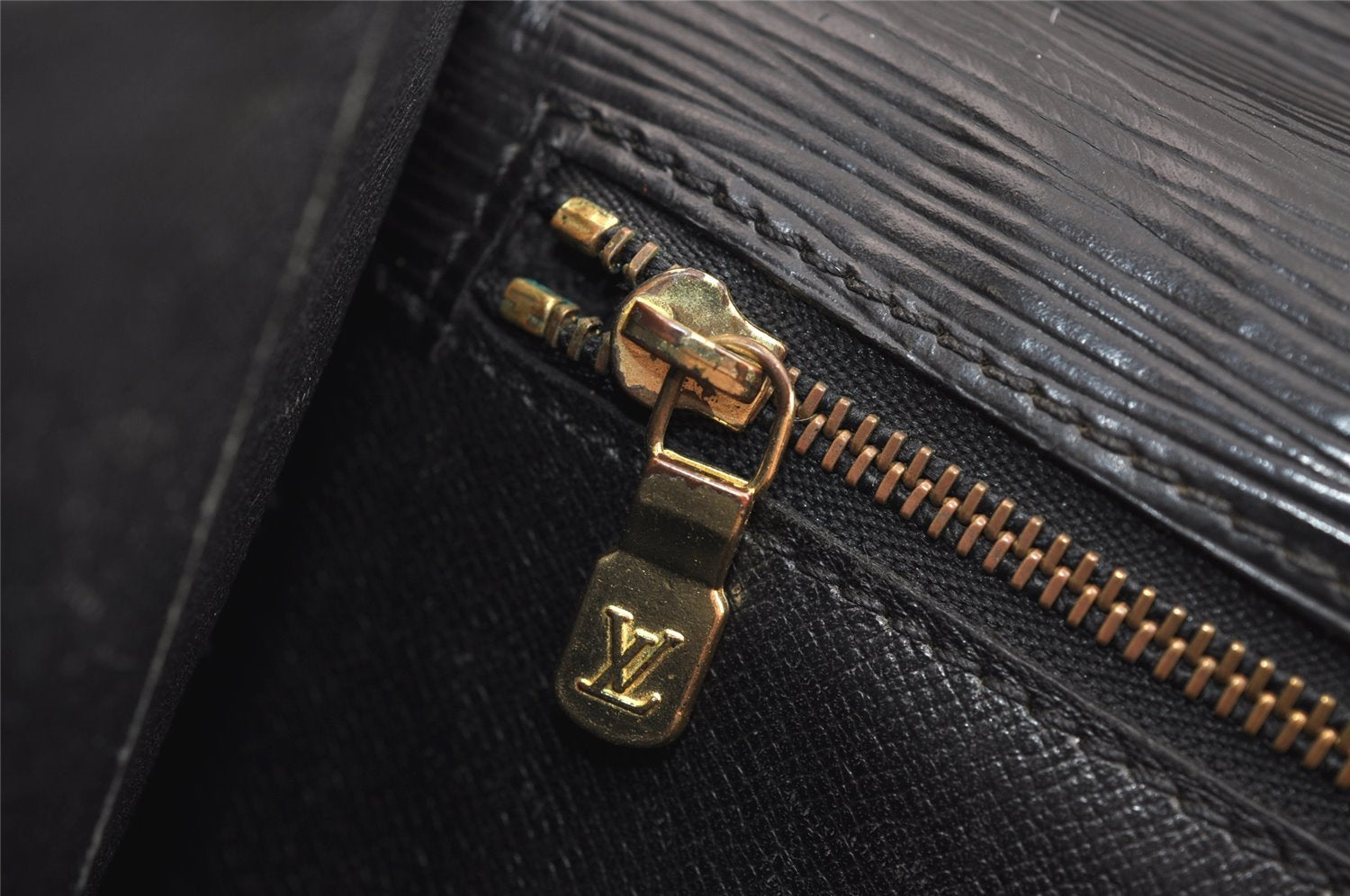 Auth Louis Vuitton Epi Pochette Sellier Dragonne Clutch Bag M52612 Black 2368J