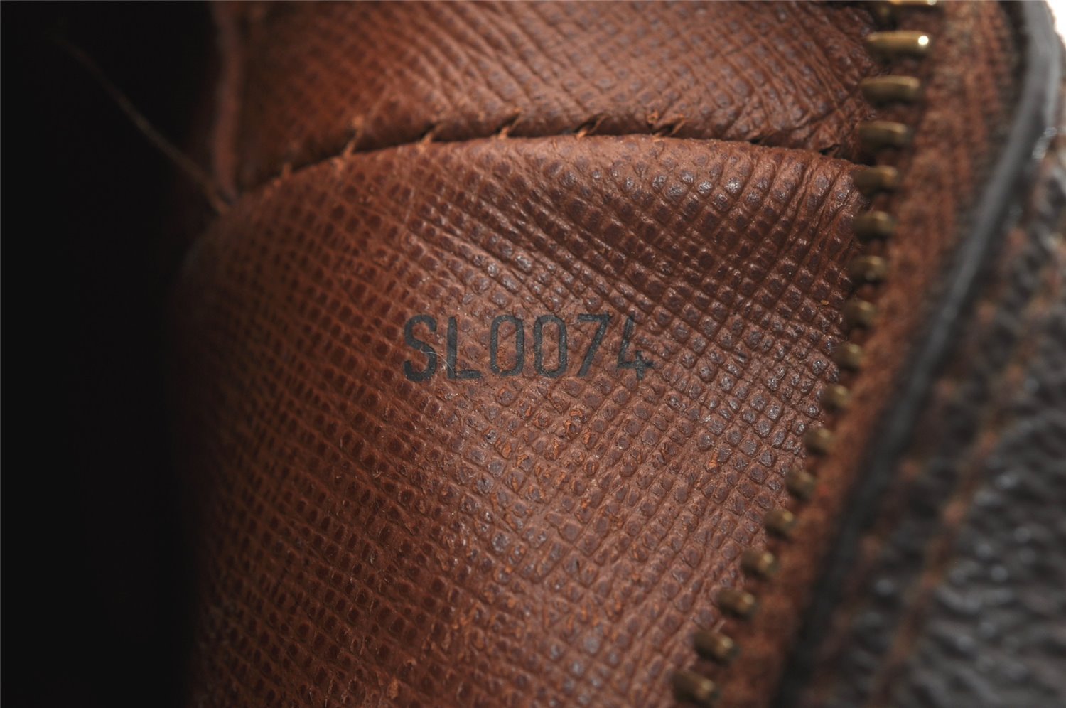 Authentic Louis Vuitton Monogram Danube Shoulder Cross Bag M45266 Junk 2369J