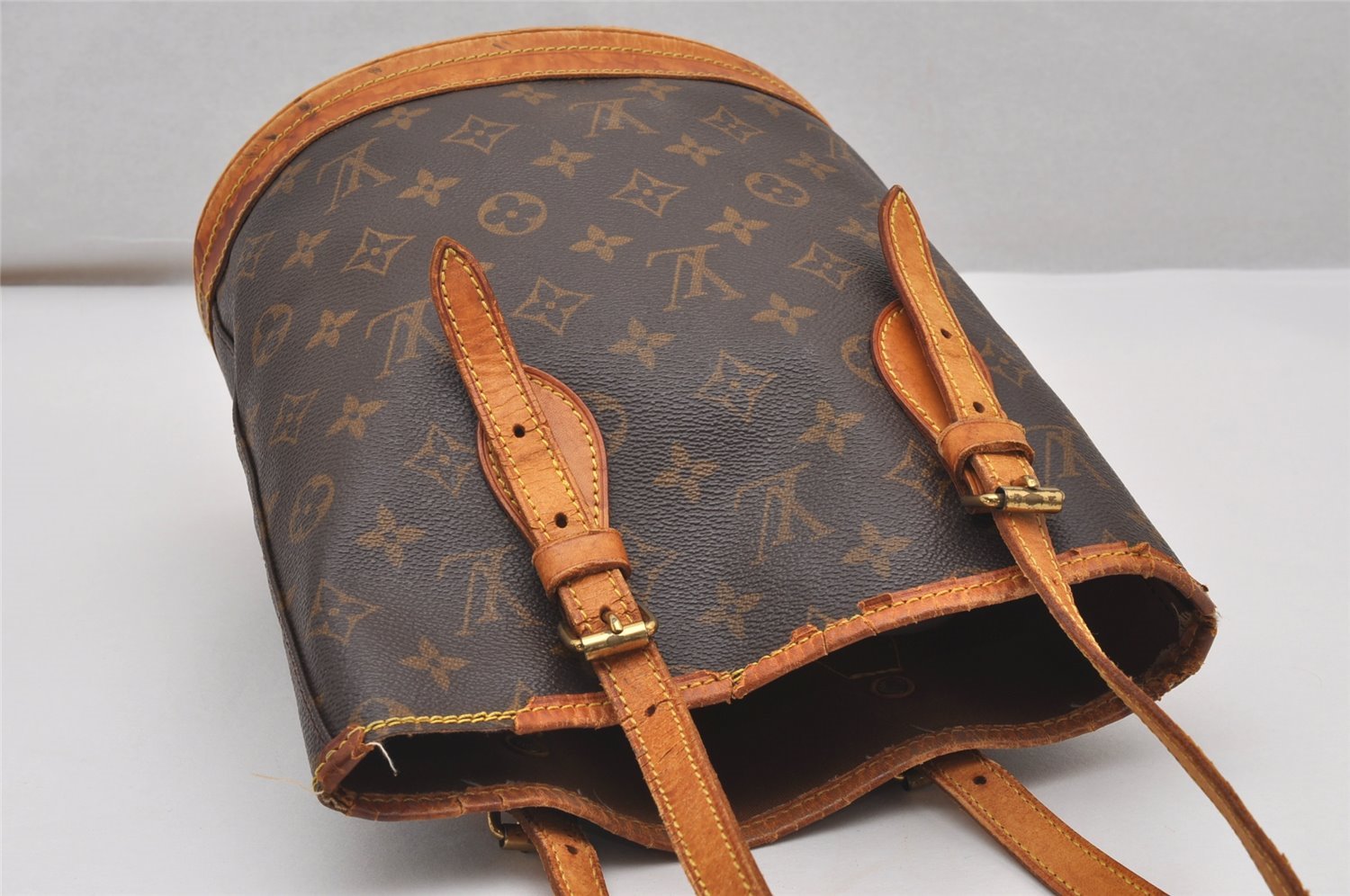Authentic Louis Vuitton Monogram Bucket PM Shoulder Tote Bag M42238 LV 2370J