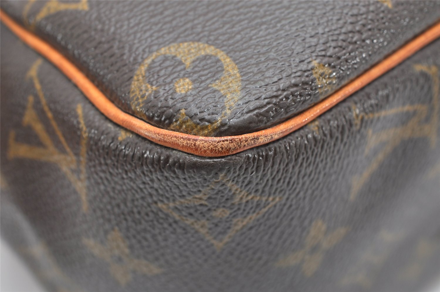 Authentic Louis Vuitton Monogram Cite MM Shoulder Bag M51182 LV 2372K