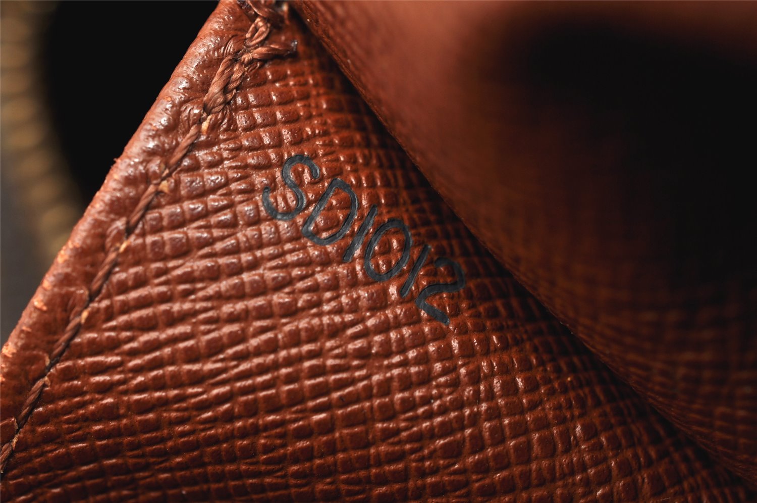 Authentic Louis Vuitton Monogram Cite MM Shoulder Bag M51182 LV 2372K