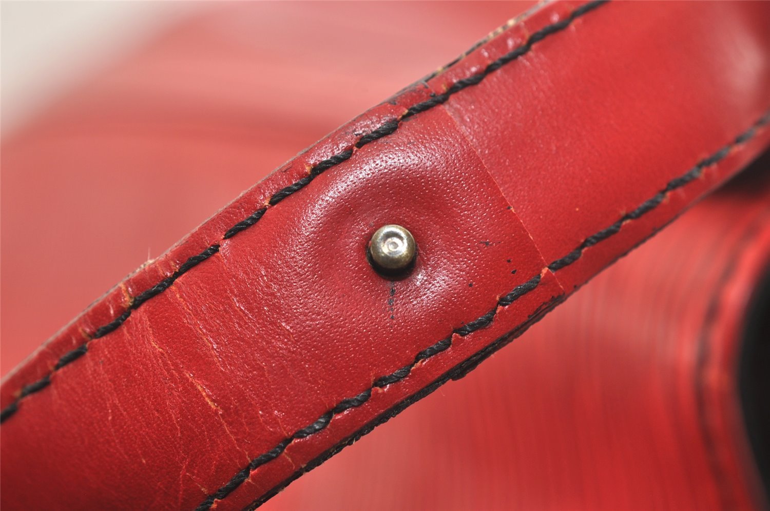 Authentic Louis Vuitton Epi Randonnee GM Shoulder Bag Red M43087 LV 2375K