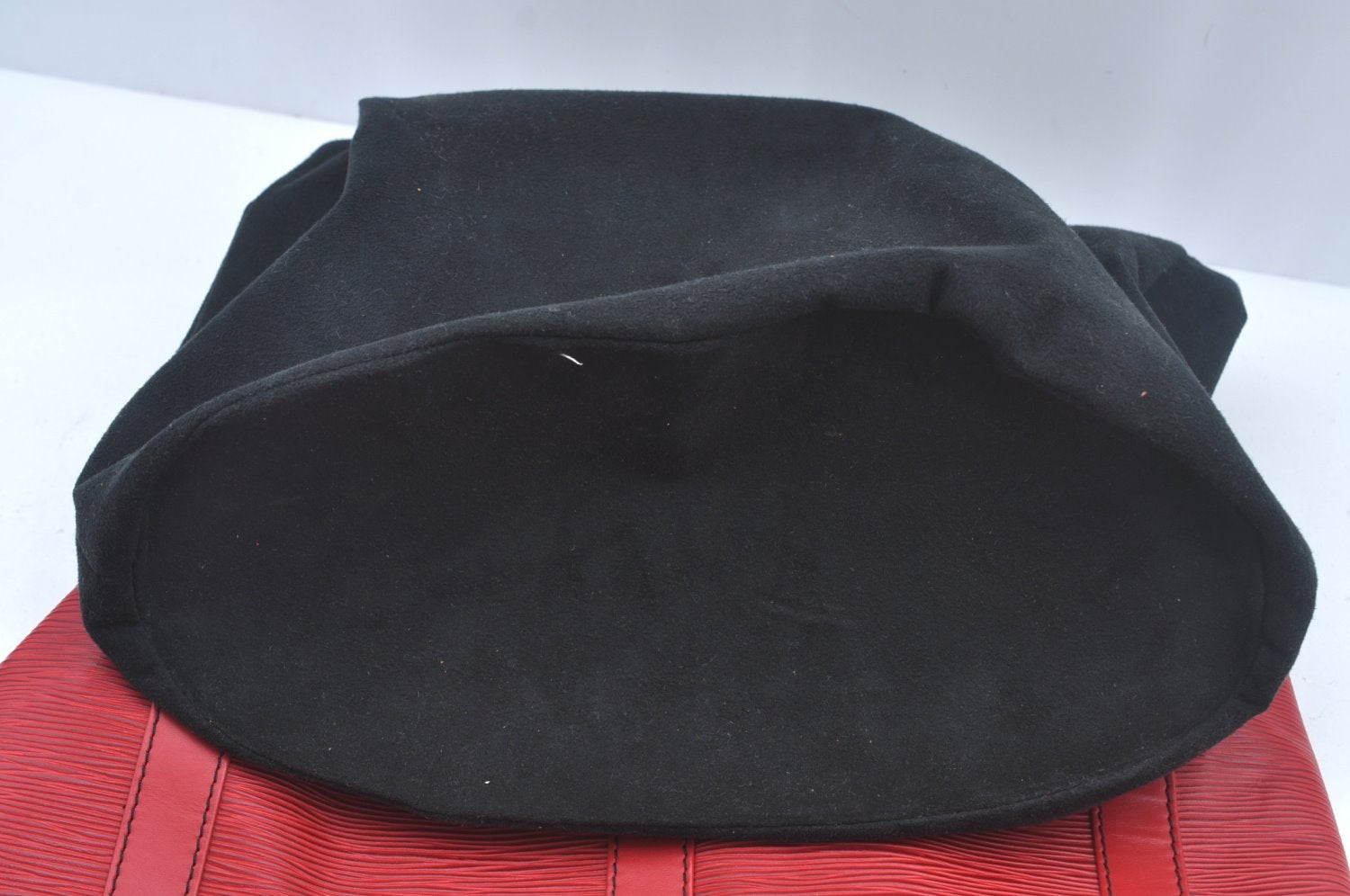 Authentic Louis Vuitton Epi Randonnee GM Shoulder Bag Red M43087 LV 2375K