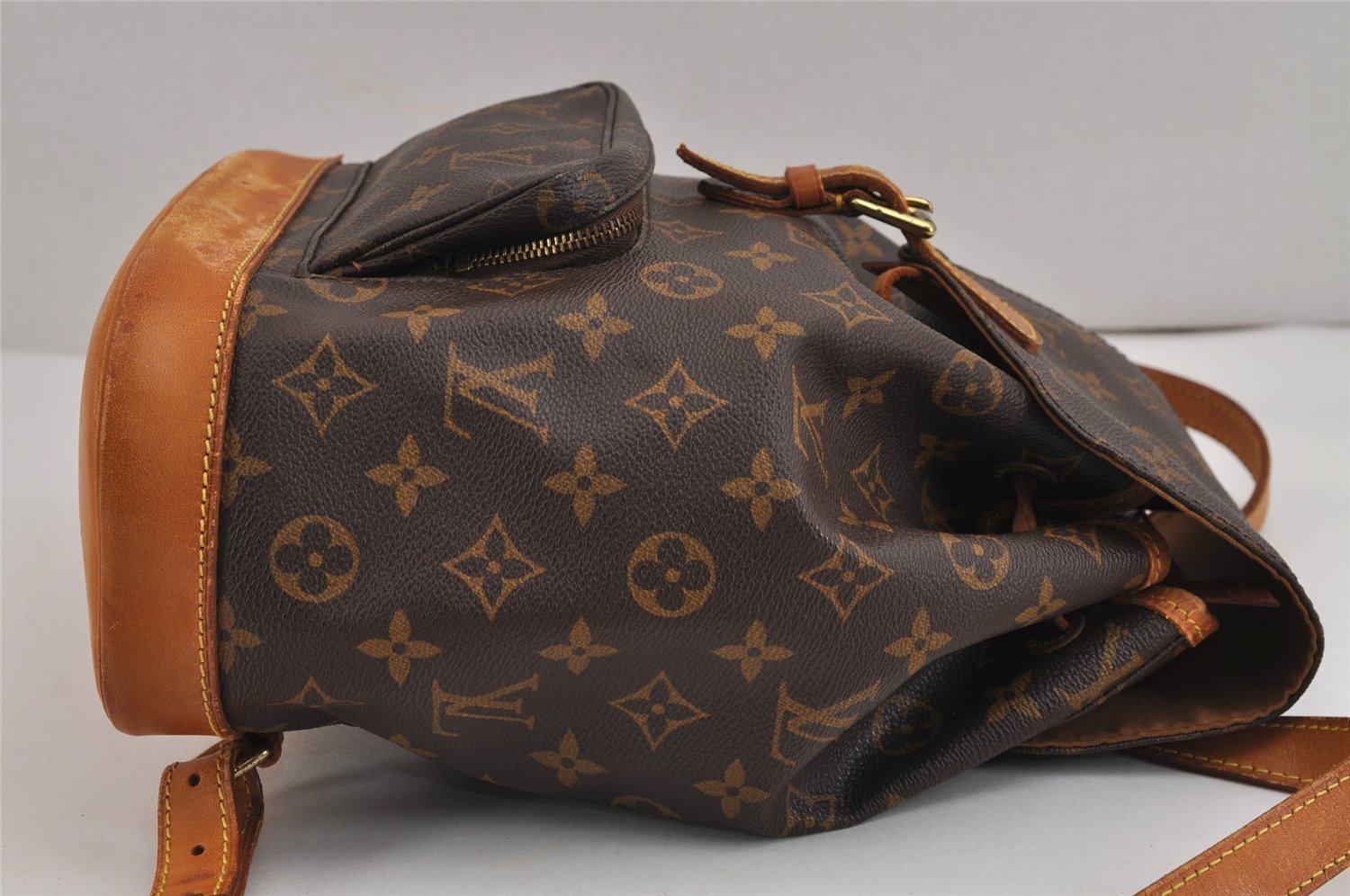 Authentic Louis Vuitton Monogram Montsouris MM Backpack M51136 LV 2376J