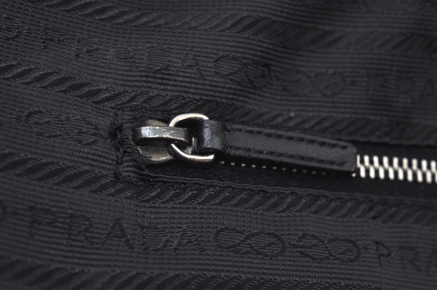 Authentic PRADA Vintage Nylon Leather Shoulder Bag BR0613 Black 2386I