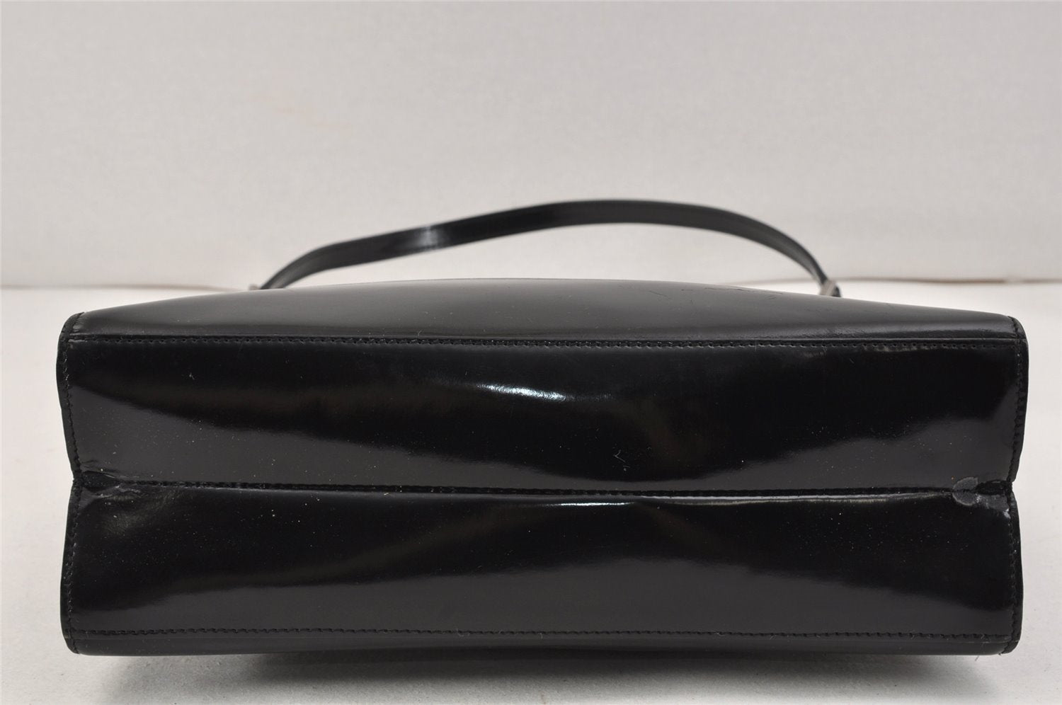 Authentic GUCCI Vintage Shoulder Hand Bag Purse Enamel Black Junk 2391K