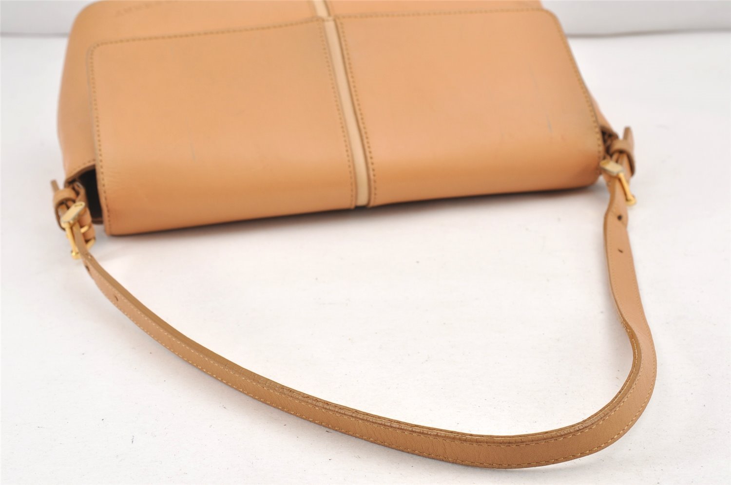 Authentic BURBERRY Vintage Leather Shoulder Hand Bag Purse Beige 2392K