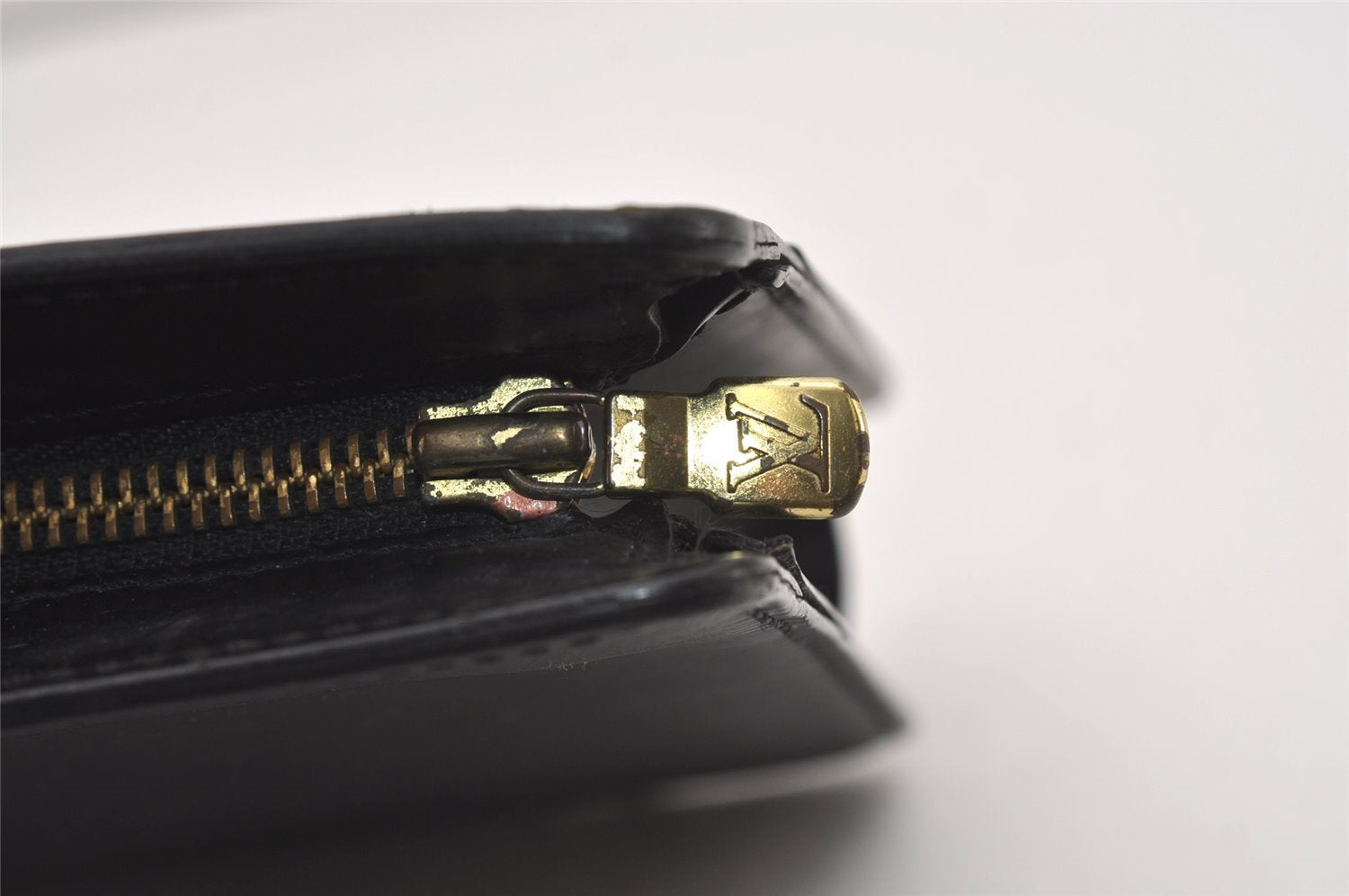 Authentic Louis Vuitton Epi Pochette Homme Clutch Hand Bag Black M52522 LV 2395J