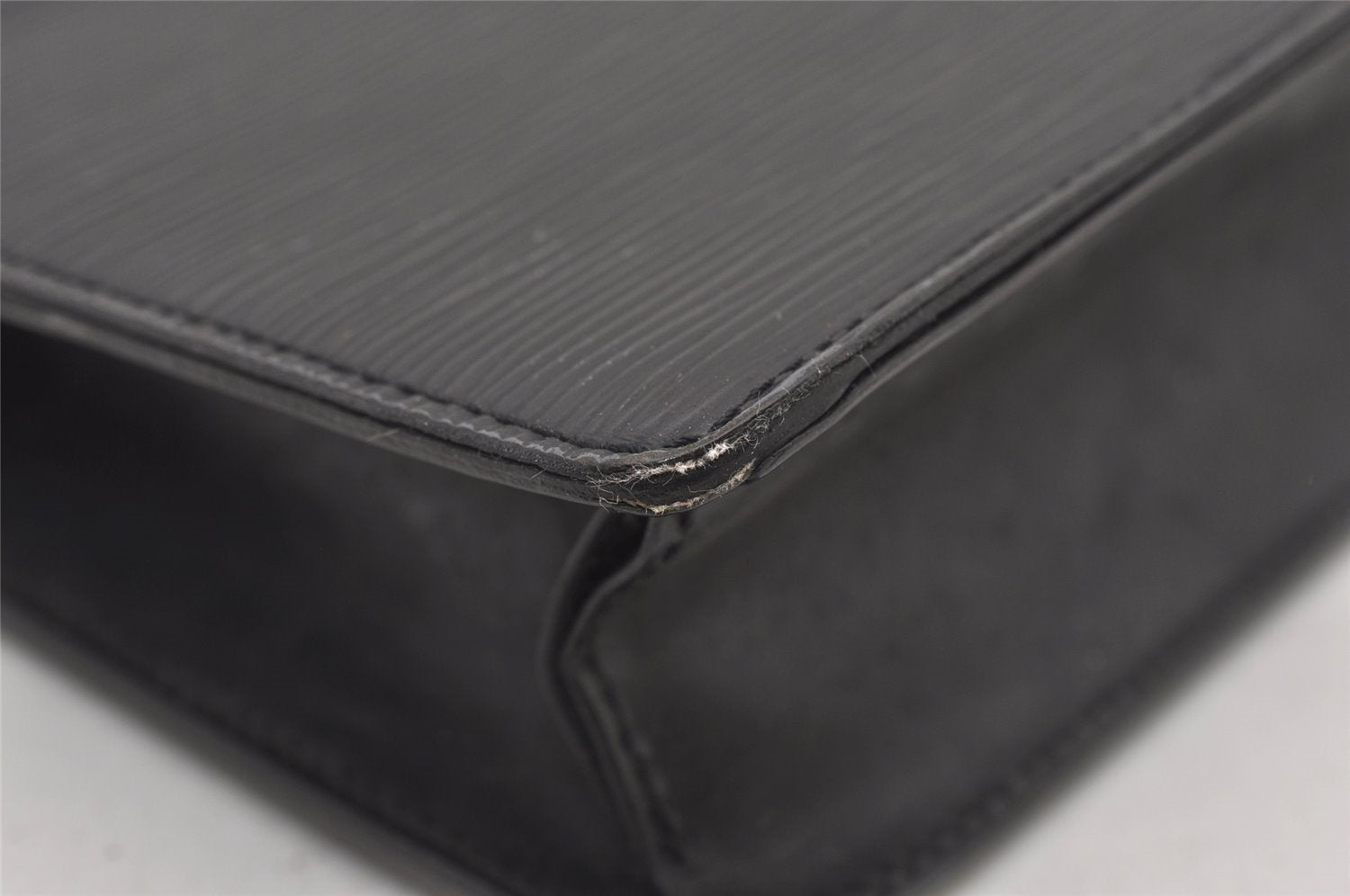 Authentic Louis Vuitton Epi Pochette Homme Clutch Hand Bag Black M52522 LV 2395J