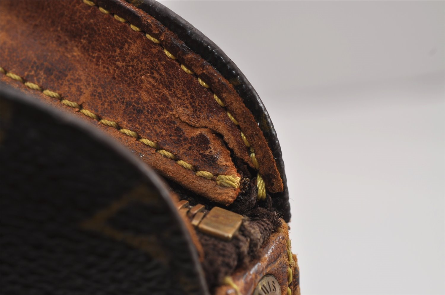 Authentic Louis Vuitton Monogram Drouot Shoulder Cross Bag M51290 Junk 2396J