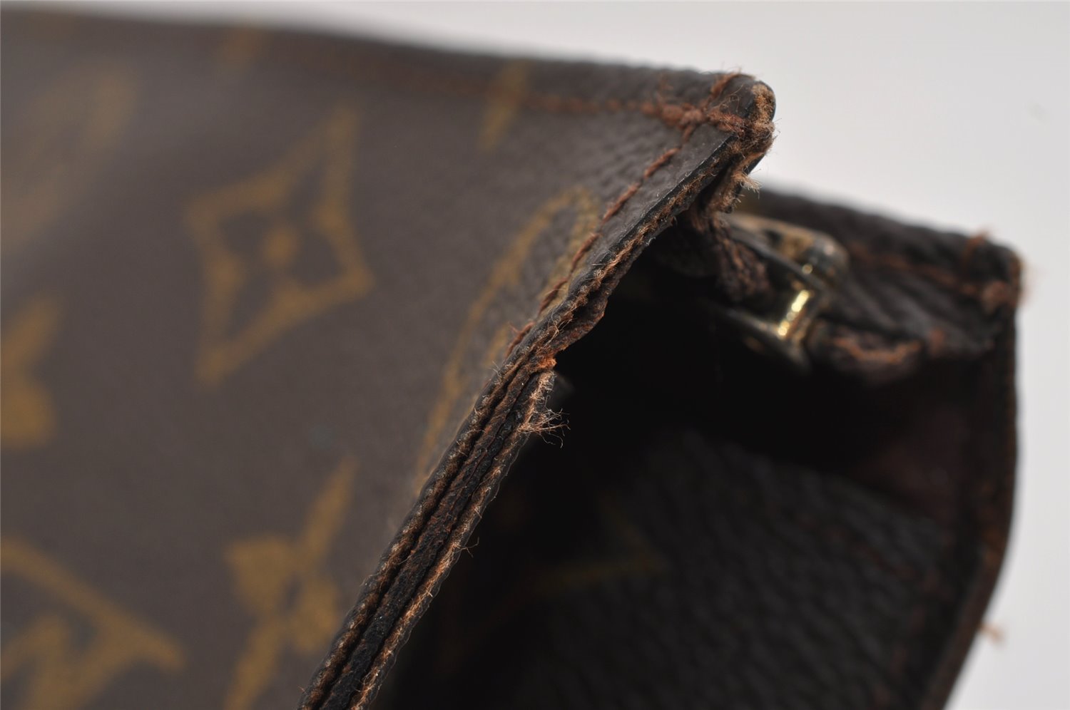 Auth Louis Vuitton Monogram Poche Toilette 26 Cosmetics Pouch Old Model LV 2399J