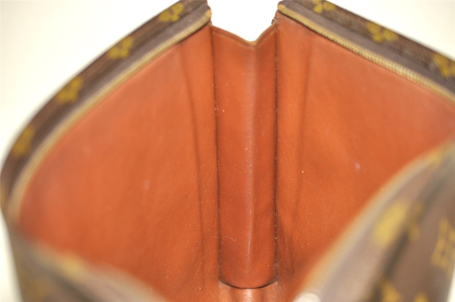 Auth Louis Vuitton Monogram Poche Toilette 26 Cosmetics Pouch Old Model LV 2399J