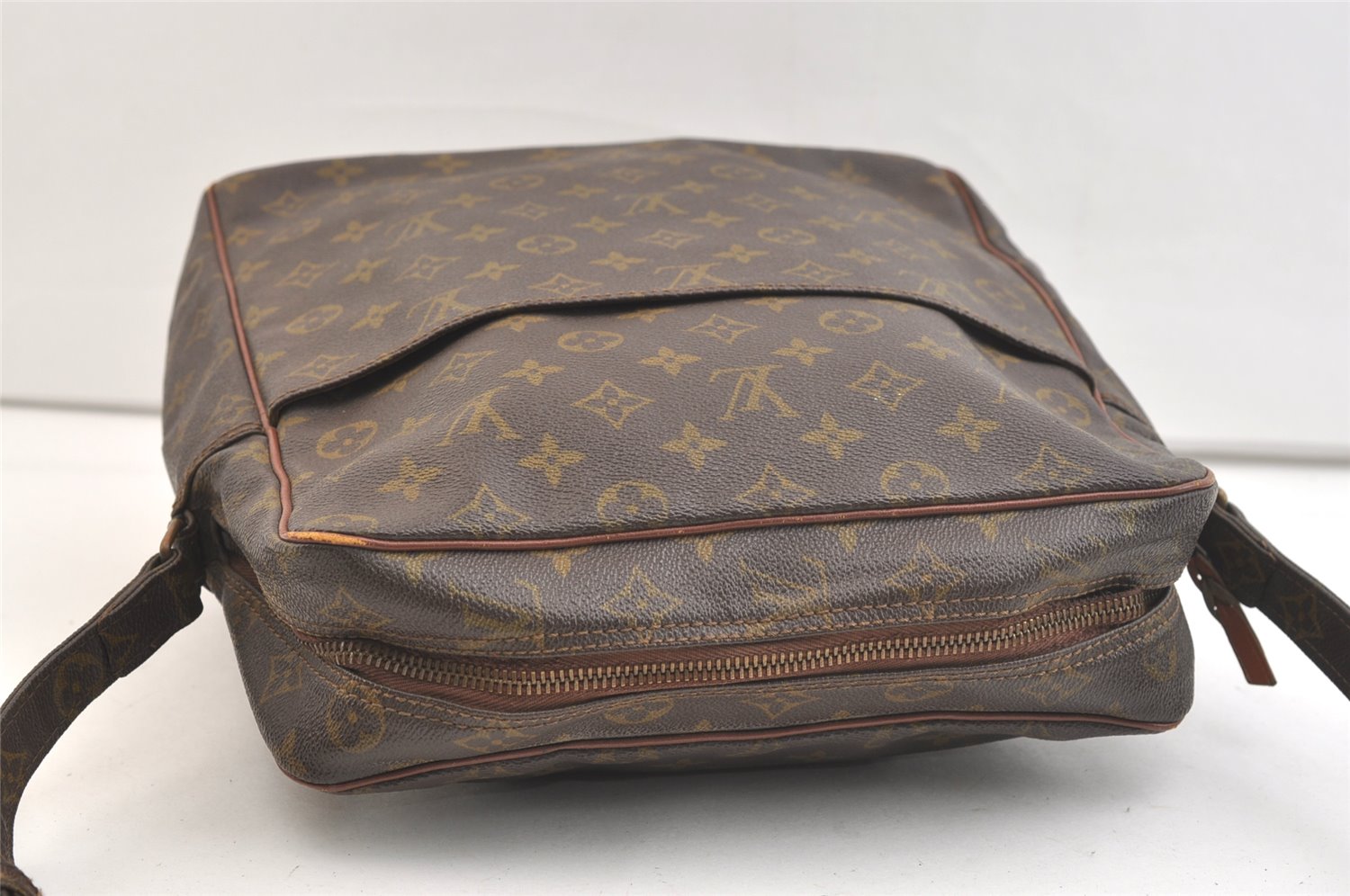 Authentic Louis Vuitton Monogram Marceau Shoulder Cross Body Bag Old Model 2401K