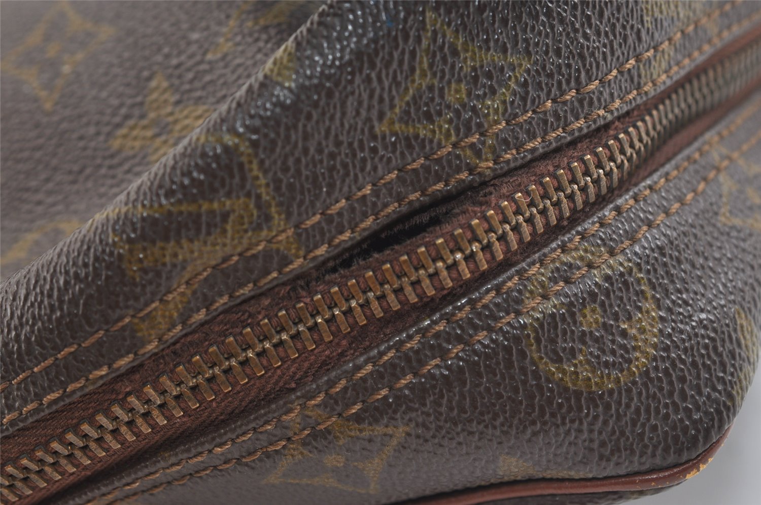 Authentic Louis Vuitton Monogram Marceau Shoulder Cross Body Bag Old Model 2401K