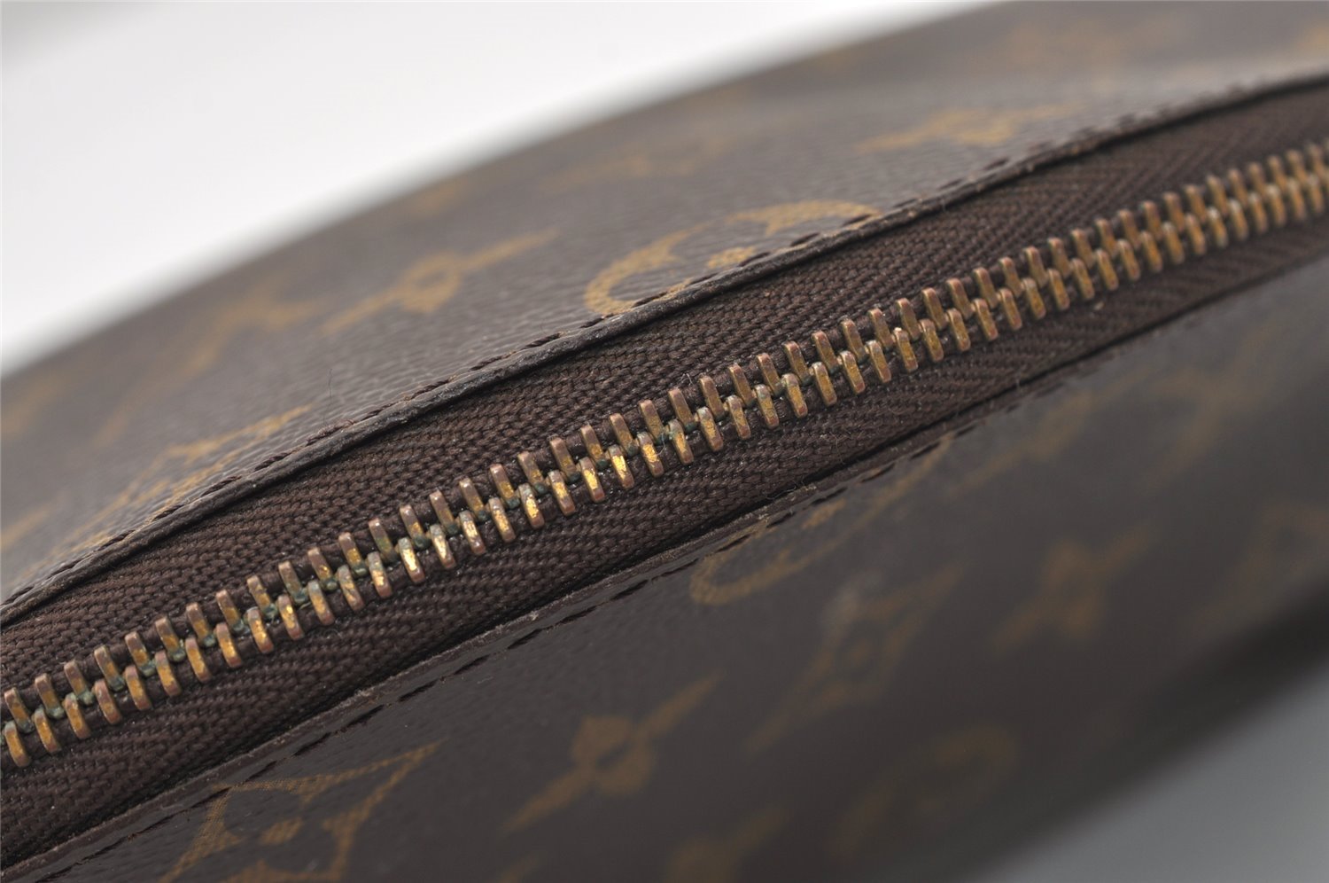 Authentic Louis Vuitton Monogram Trousse Demi Ronde 23 Pouch M47520 Junk 2404J