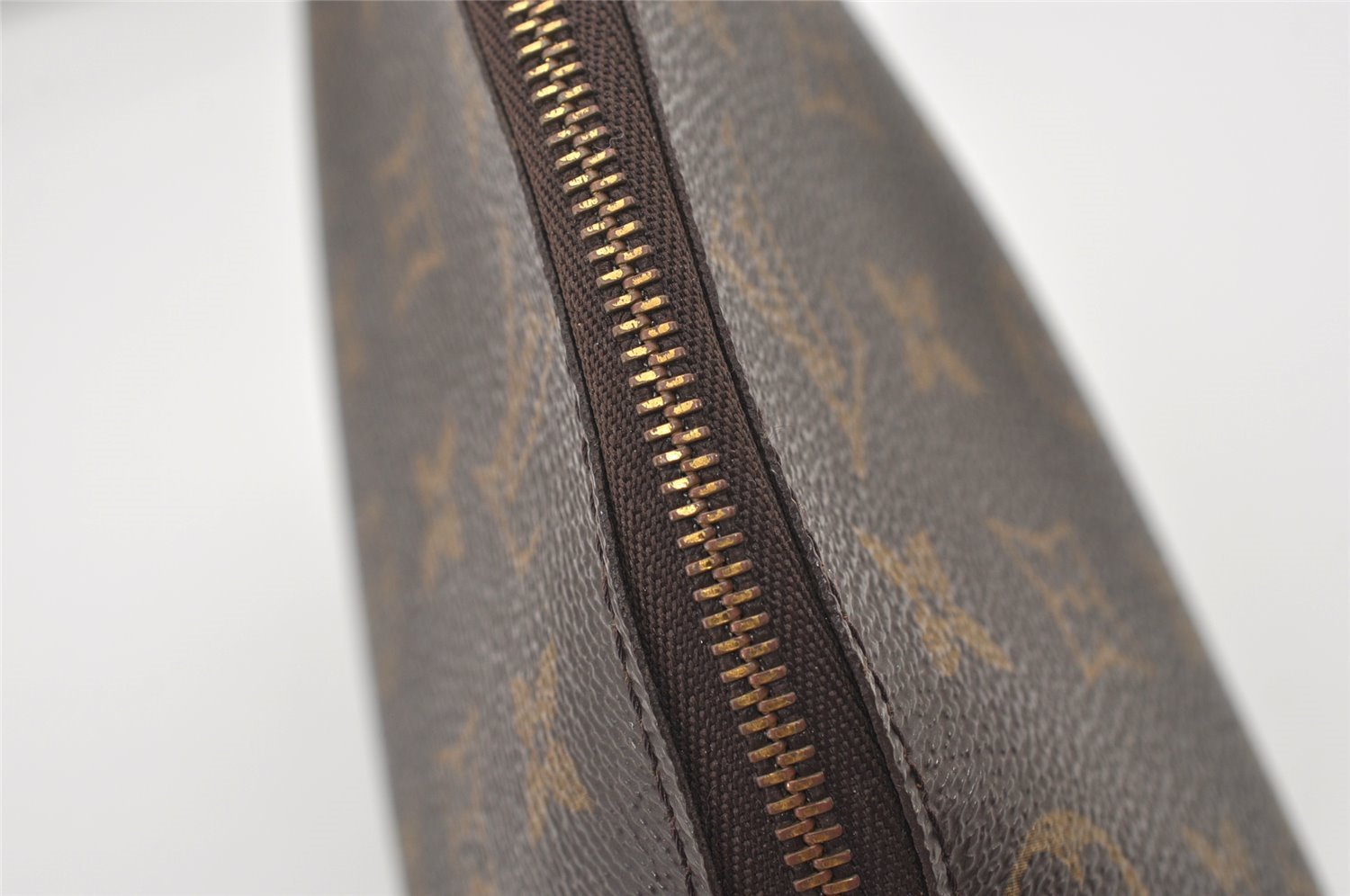 Authentic Louis Vuitton Monogram Trousse Demi Ronde 23 Pouch M47520 Junk 2404J