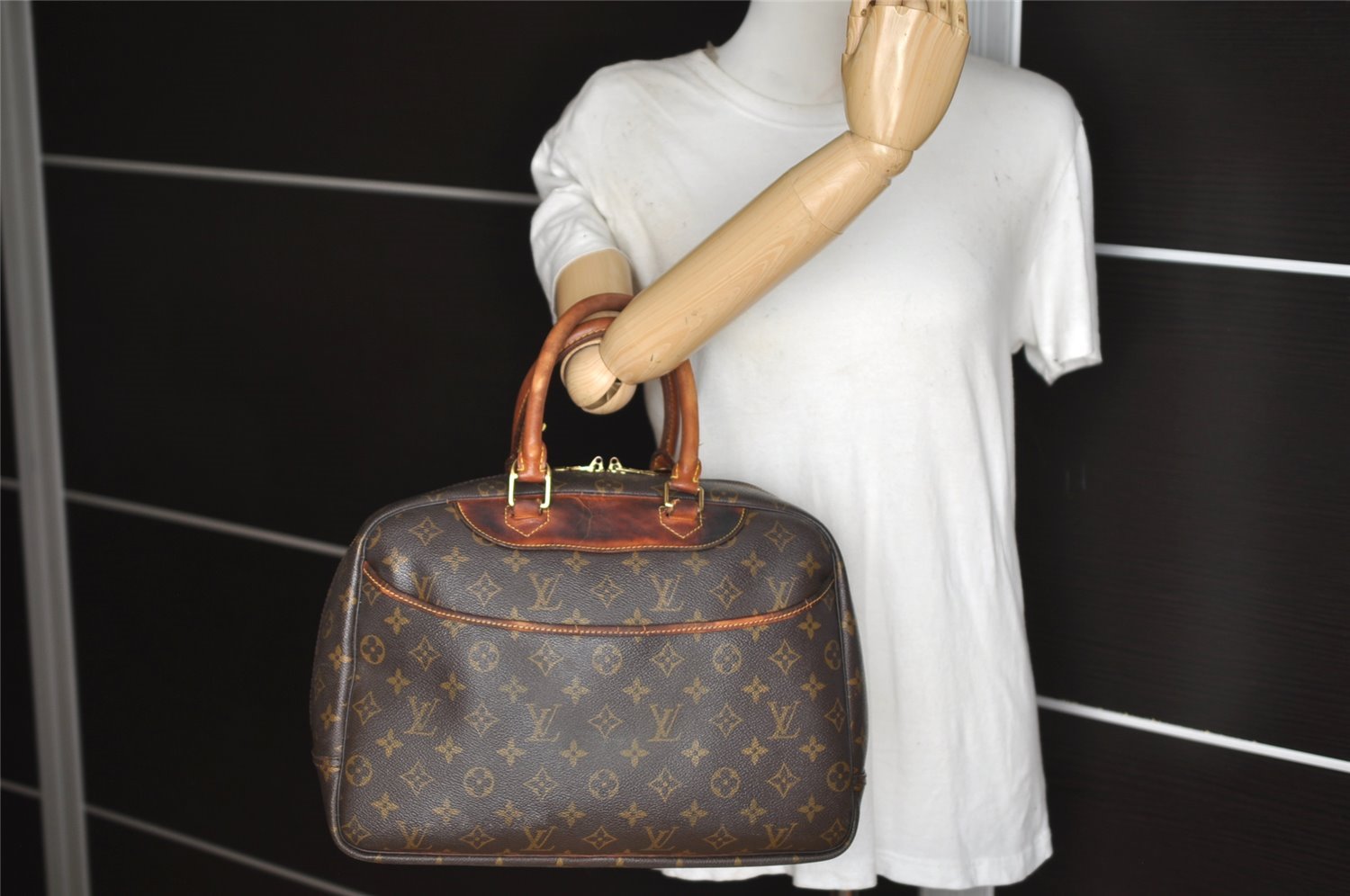 Authentic Louis Vuitton Monogram Deauville Hand Bag M47270 LV 2407J