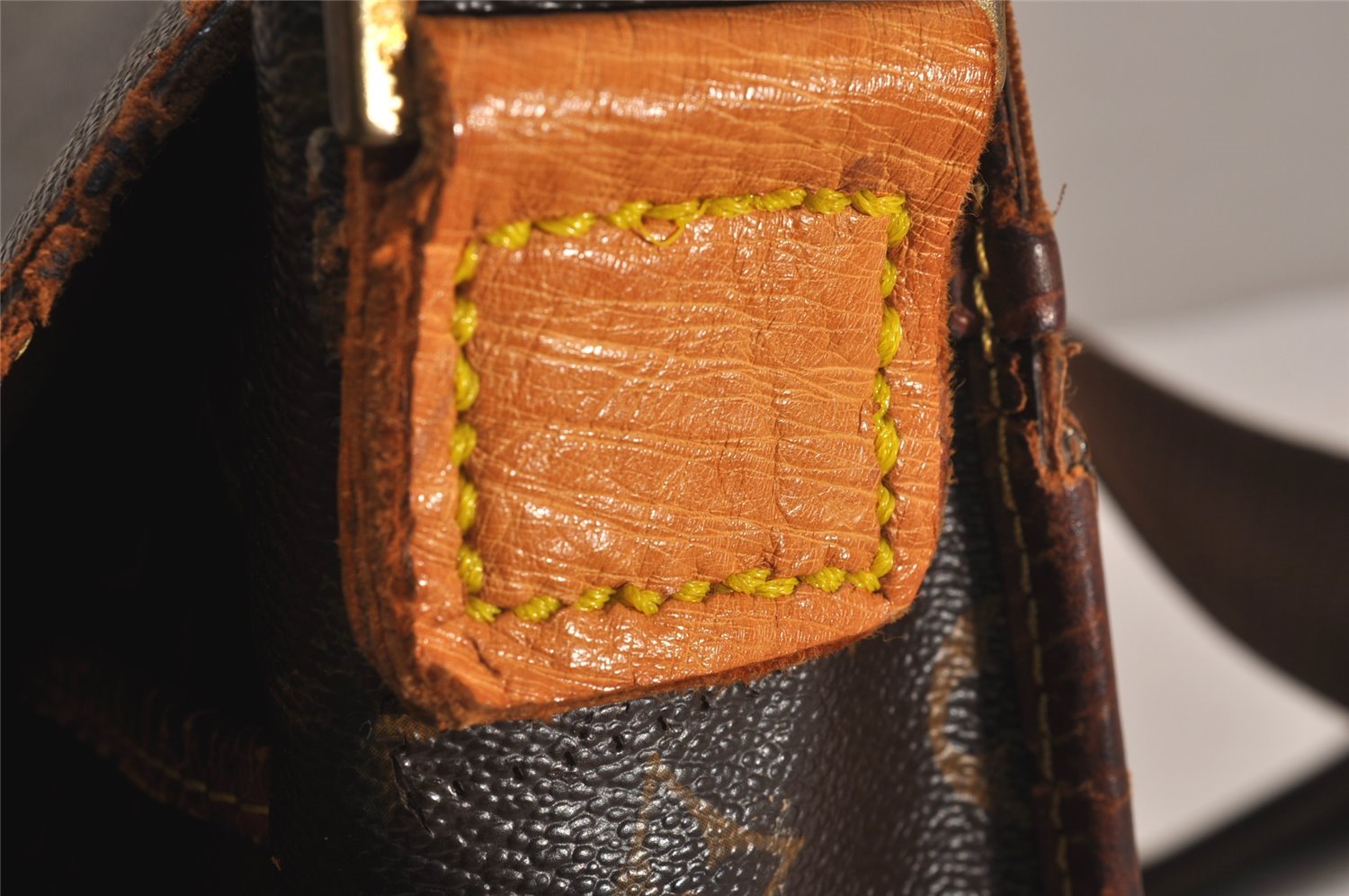 Authentic Louis Vuitton Monogram Messenger Bosphore GM M40105 Shoulder Bag 2417J