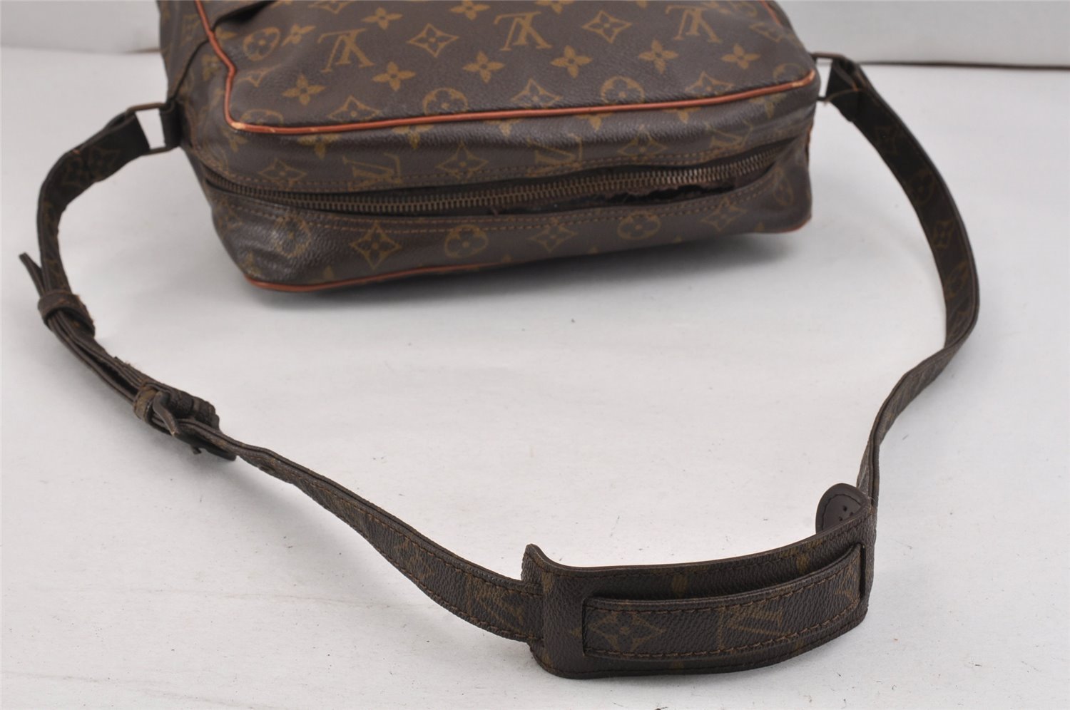 Authentic Louis Vuitton Monogram Marceau Shoulder Cross Body Bag Old Model 2417K