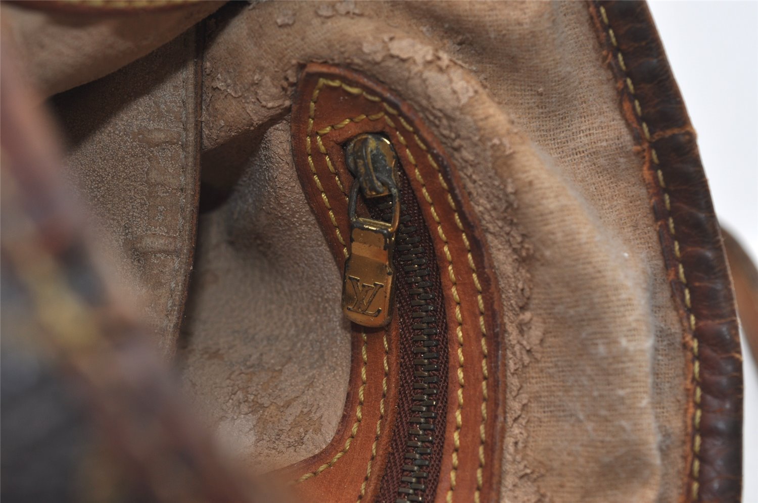 Authentic Louis Vuitton Monogram Bucket PM Shoulder Tote Bag M42238 Junk 2418J