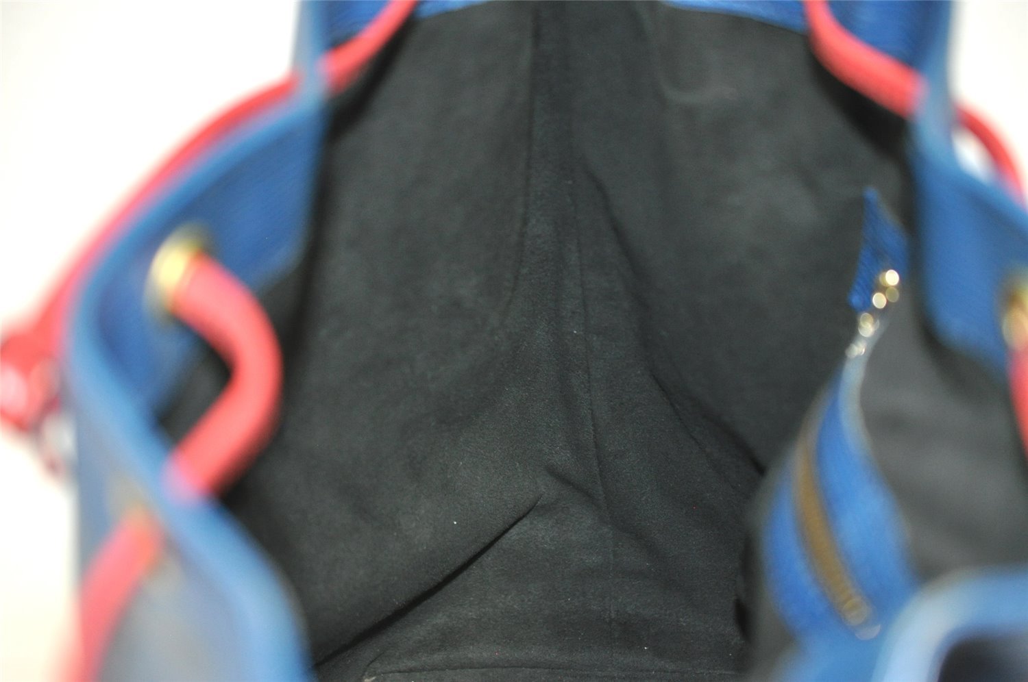 Auth Louis Vuitton Epi Noe Tricolor Blue Red Green M44082 Drawstring Bag 2421I