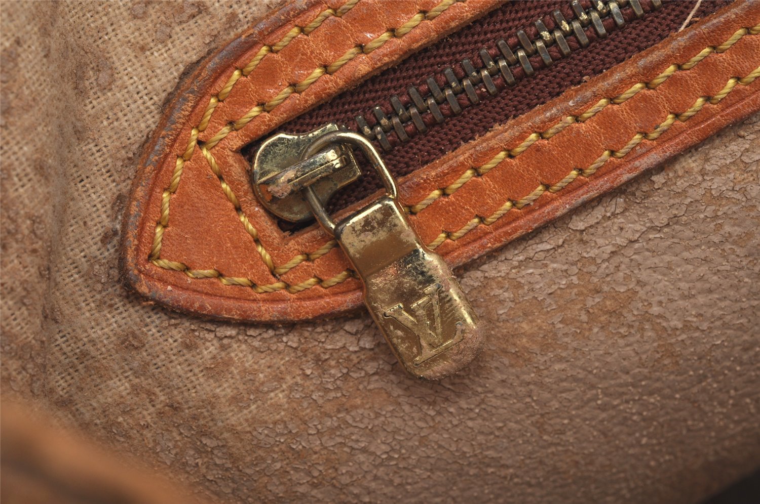 Authentic Louis Vuitton Monogram Bucket GM Shoulder Tote Bag M42236 Junk 2422K