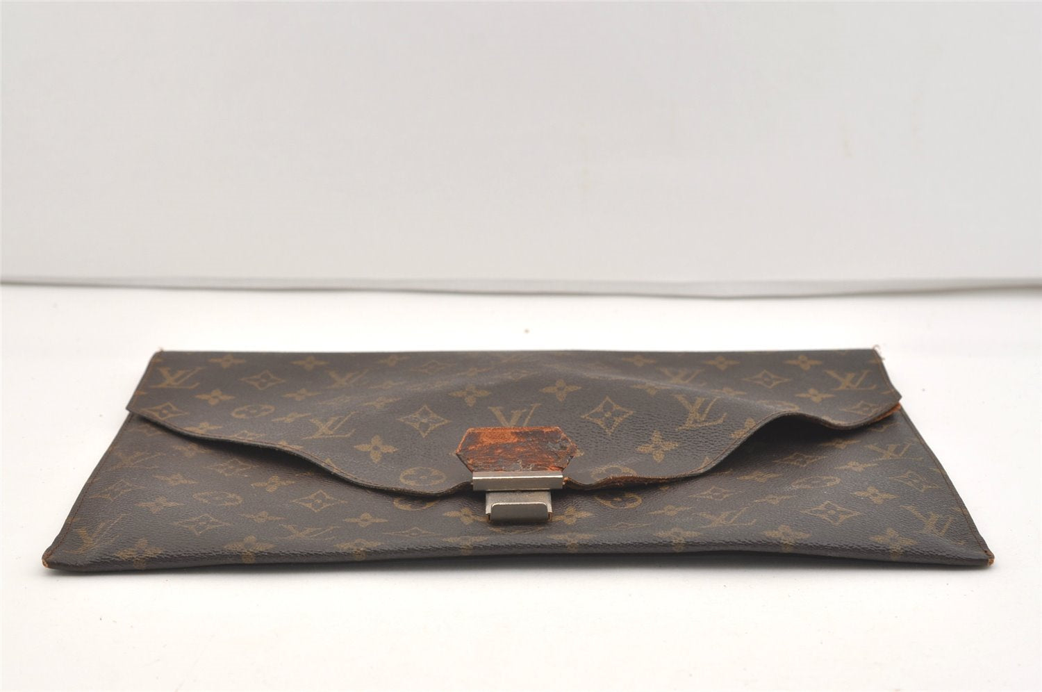 Authentic Louis Vuitton Monogram Poche Plate Documents Case M53522 LV 2425J
