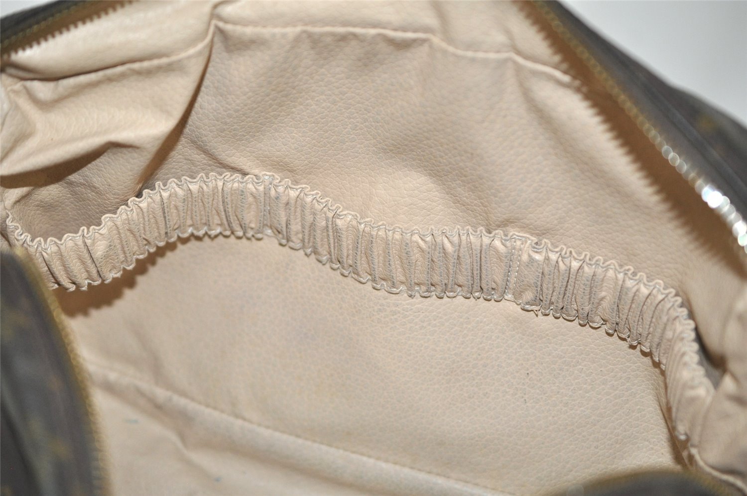 Auth Louis Vuitton Monogram Trousse Toilette 28 Clutch Bag M47522 Junk 2427J