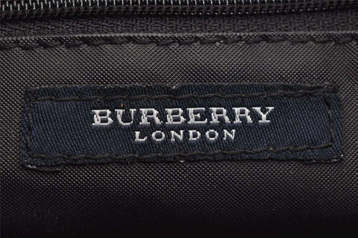 Authentic BURBERRY Check Vintage Tote Hand Bag Purse Nylon Leather Red 2434I