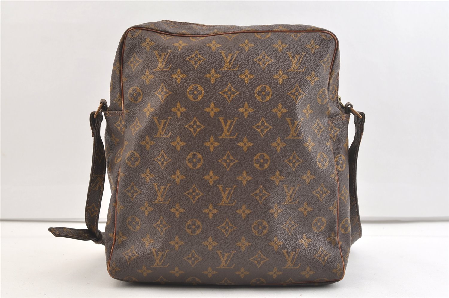 Authentic Louis Vuitton Monogram Marceau Shoulder Cross Body Bag Old Model 2436K