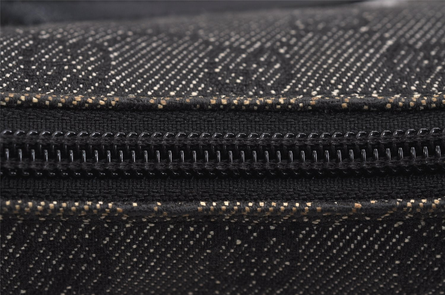 Authentic GUCCI Vintage Shoulder Bag Purse GG Canvas Leather 32160 Black 2437J