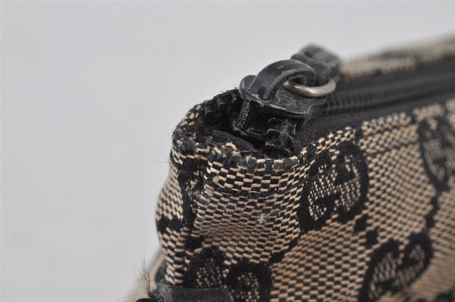 Authentic GUCCI Vintage Hand Bag Pouch Purse GG Canvas Leather 07198 Black 2441J