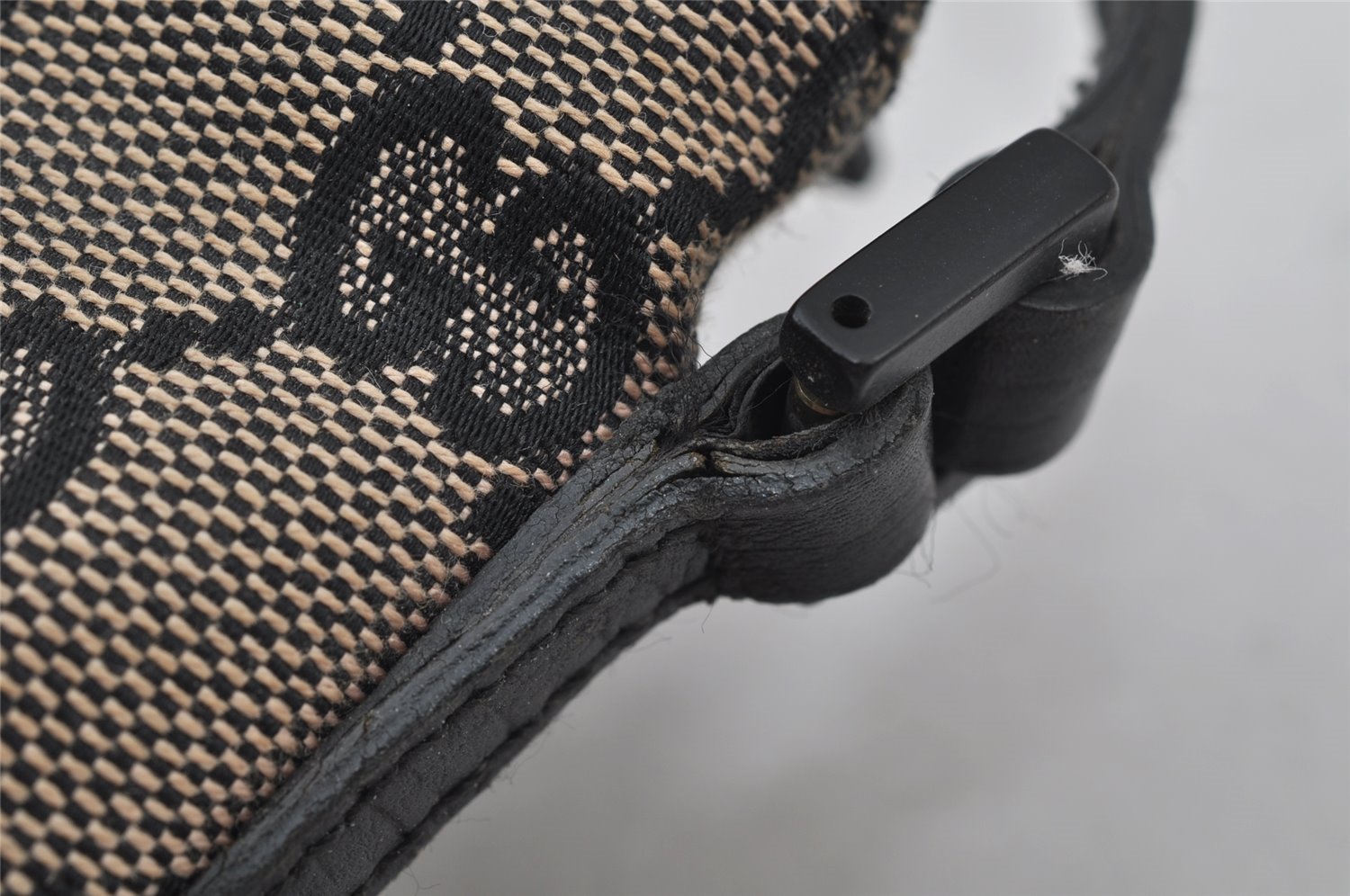 Authentic GUCCI Vintage Hand Bag Pouch Purse GG Canvas Leather 07198 Black 2441J