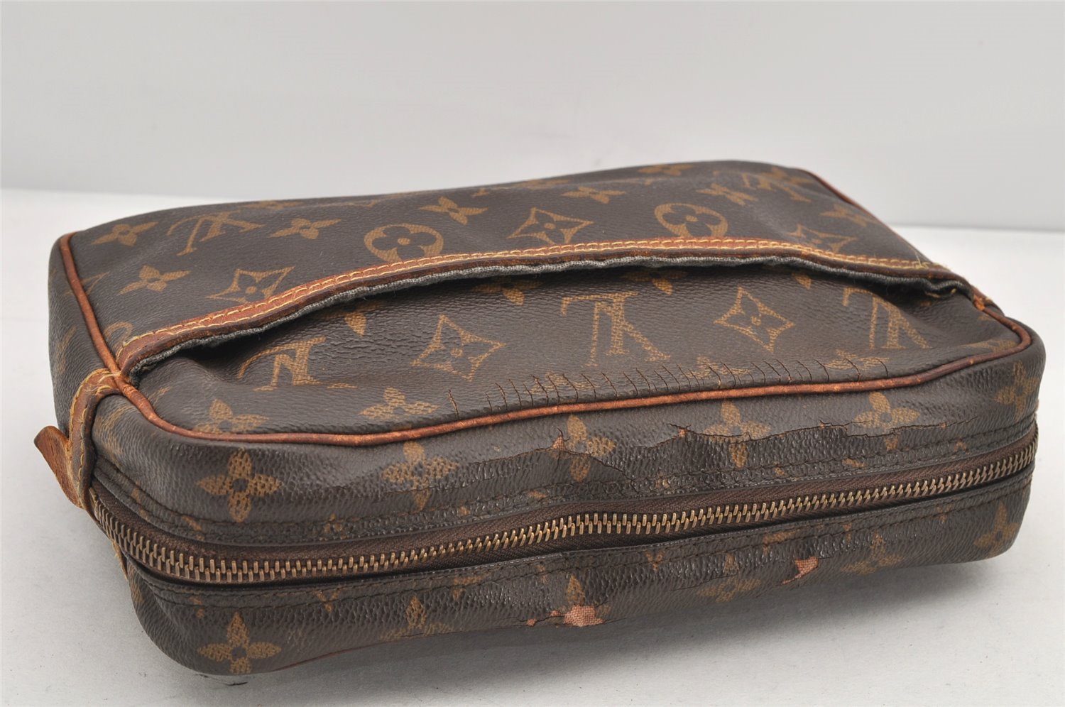 Authentic Louis Vuitton Monogram Compiegne 23 Clutch Hand Bag M51847 LV 2441K