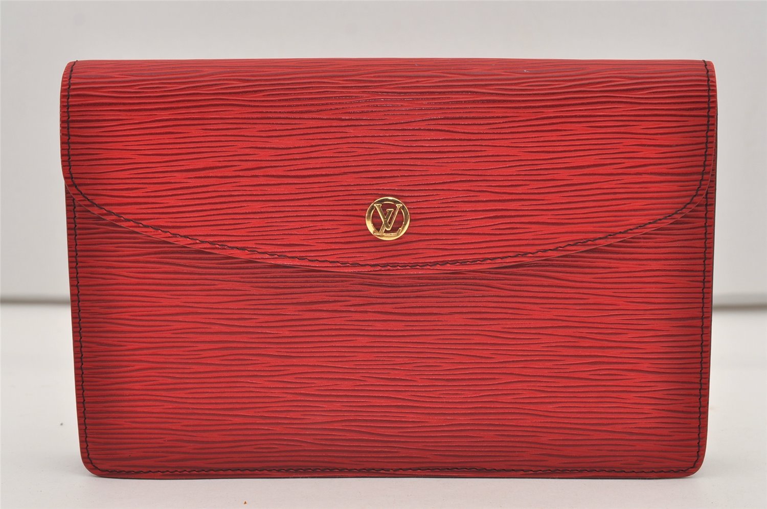 Authentic Louis Vuitton Epi Montaigne 23 Clutch Hand Bag Red M52667 LV 2442J