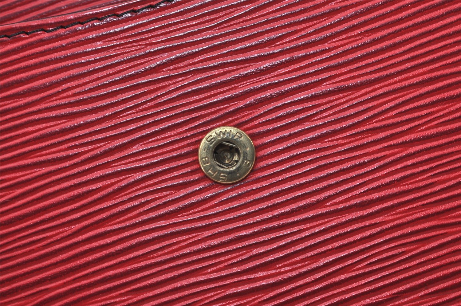 Authentic Louis Vuitton Epi Montaigne 23 Clutch Hand Bag Red M52667 LV 2442J