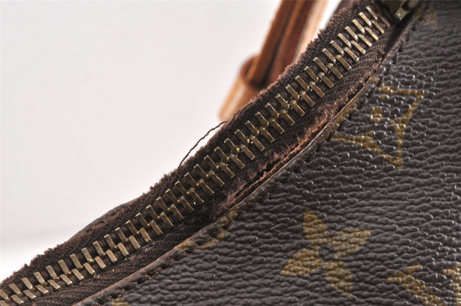 Authentic Louis Vuitton Monogram Boulogne 30 Shoulder Bag Old Model Junk 2443K