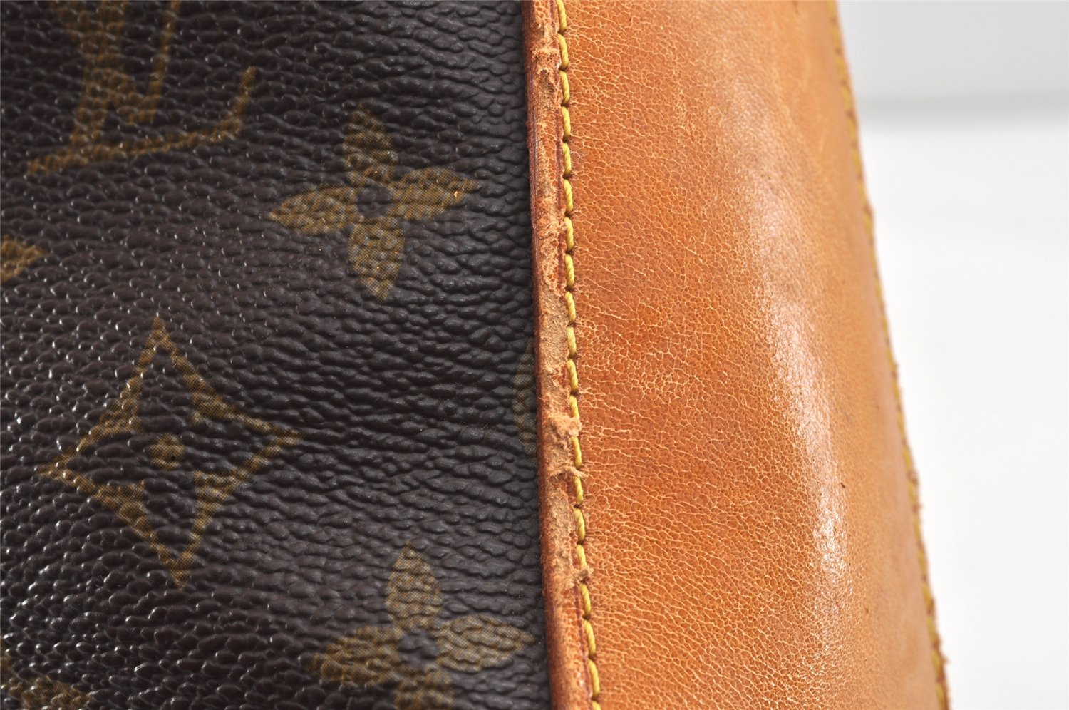 Authentic Louis Vuitton Monogram Boulogne 30 Shoulder Bag Old Model Junk 2443K