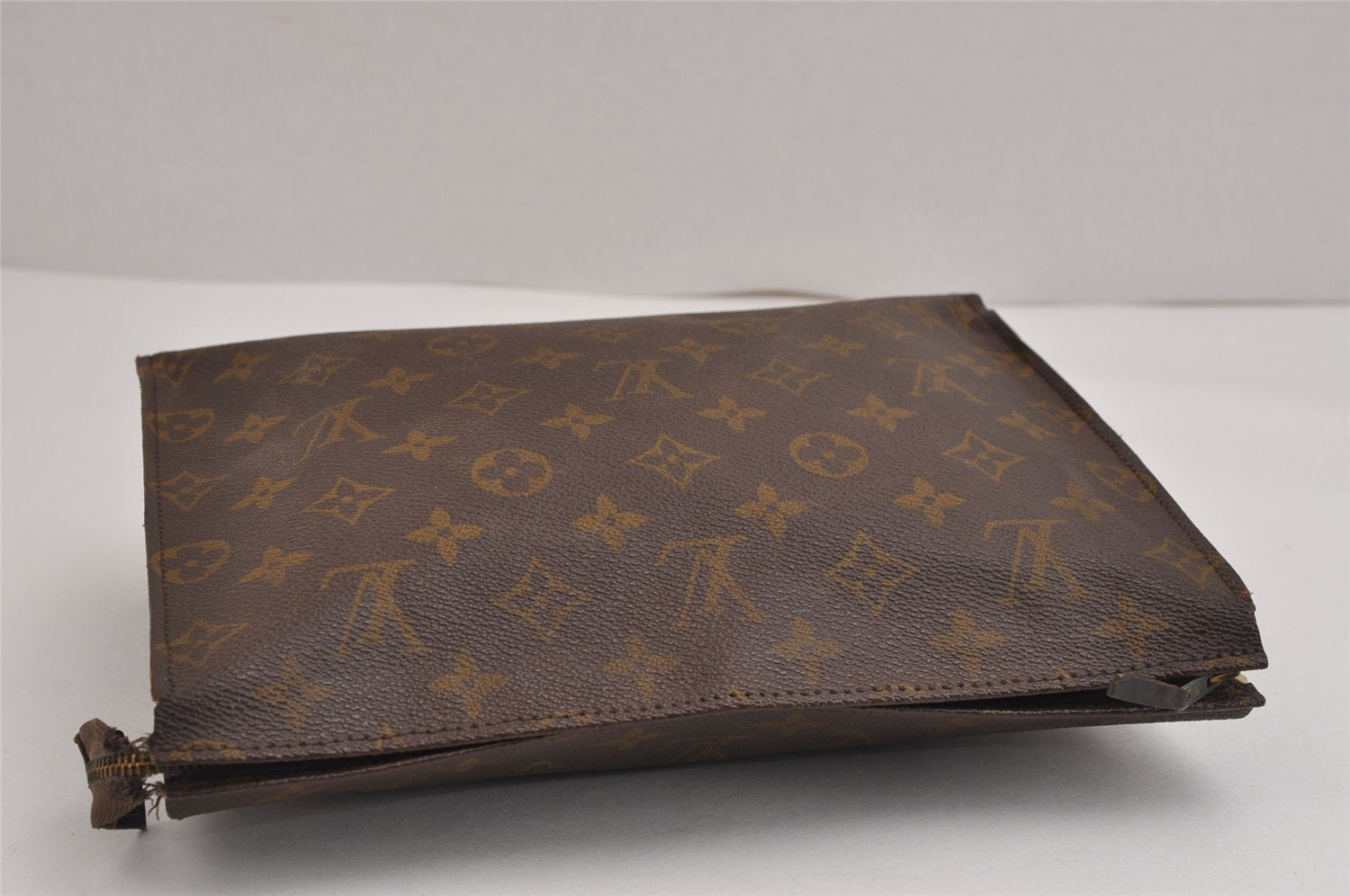 Auth Louis Vuitton Monogram Poche Toilette 26 Cosmetics Pouch Old Model LV 2447J