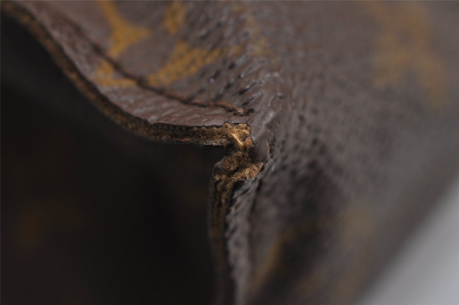 Auth Louis Vuitton Monogram Poche Toilette 26 Cosmetics Pouch Old Model LV 2447J