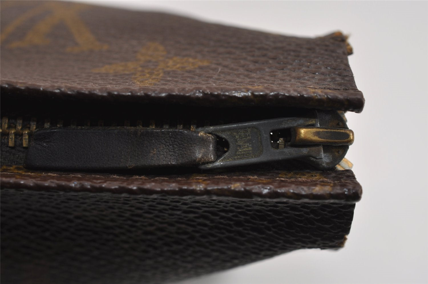 Auth Louis Vuitton Monogram Poche Toilette 26 Cosmetics Pouch Old Model LV 2447J