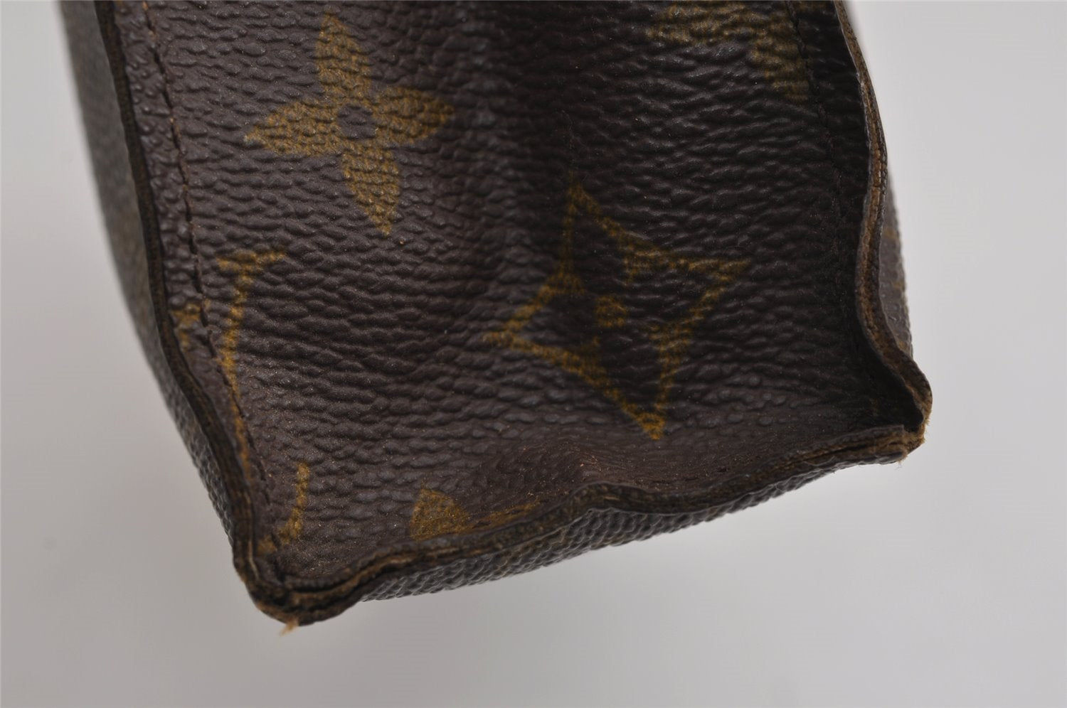 Auth Louis Vuitton Monogram Poche Toilette 26 Cosmetics Pouch Old Model LV 2447J