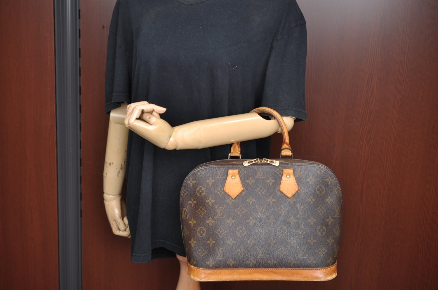 Authentic Louis Vuitton Monogram Alma Hand Bag Purse M51130 LV Junk 2448I