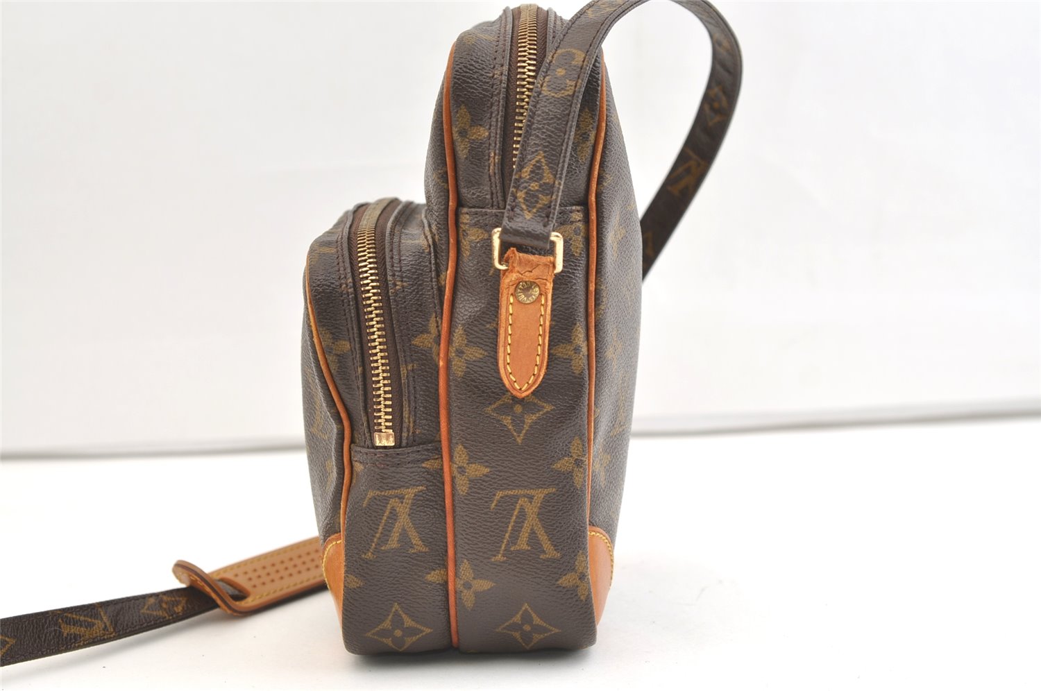 Authentic Louis Vuitton Monogram Amazone Shoulder Cross Bag M45236 Junk 2455K