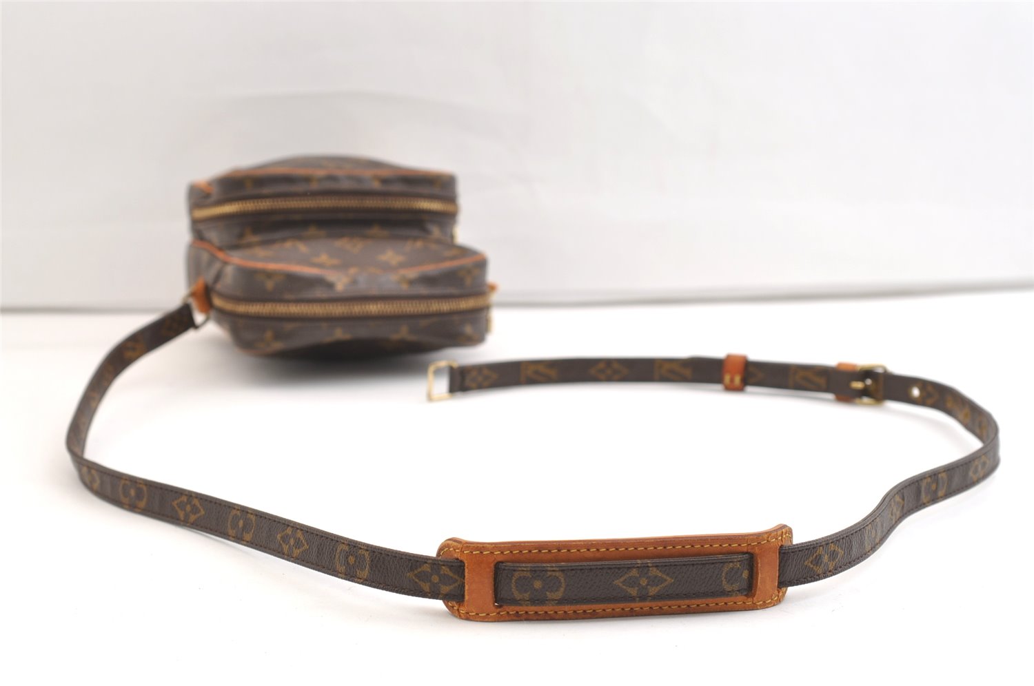 Authentic Louis Vuitton Monogram Amazone Shoulder Cross Bag M45236 Junk 2455K