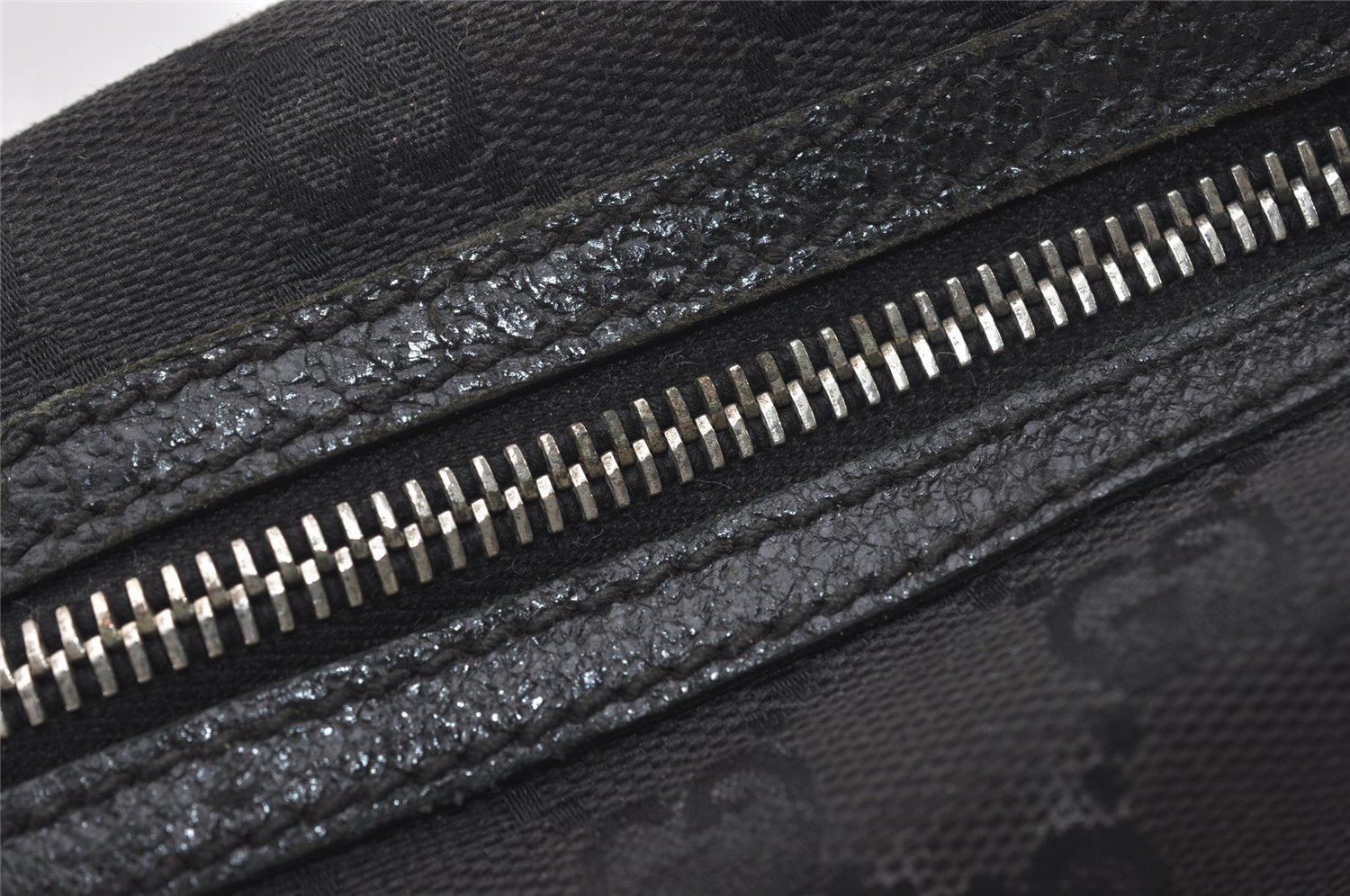 Authentic GUCCI Vintage Hand Bag Purse GG Canvas Leather 113010 Black 2456I