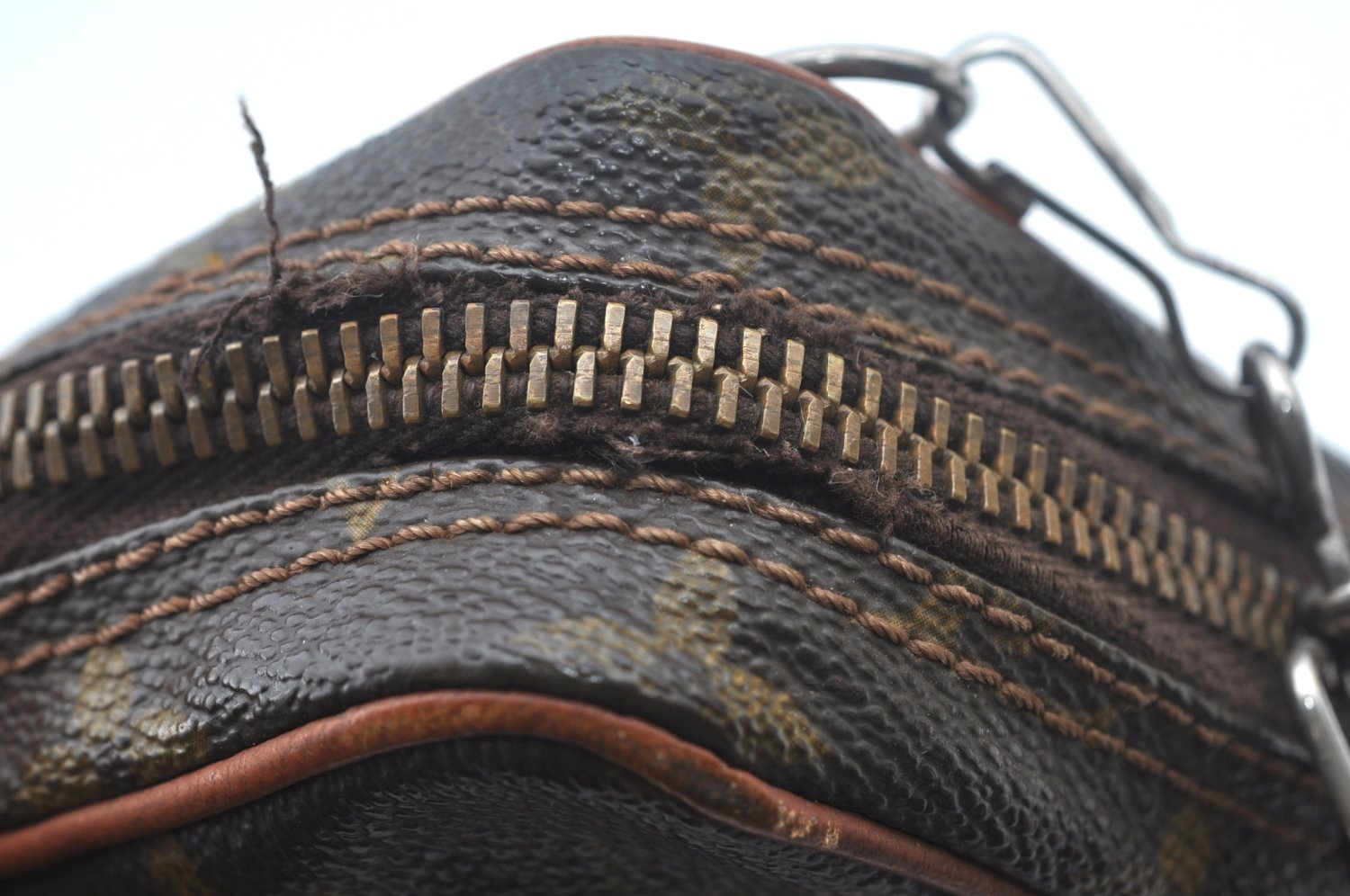 Auth Louis Vuitton Monogram Amazone Shoulder Cross Body Bag Old Model Junk 2461J