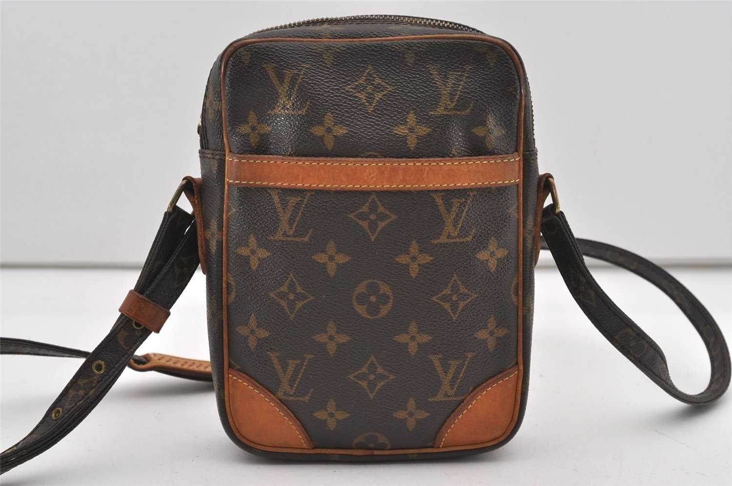Authentic Louis Vuitton Monogram Danube Shoulder Cross Bag M45266 Junk 2462J