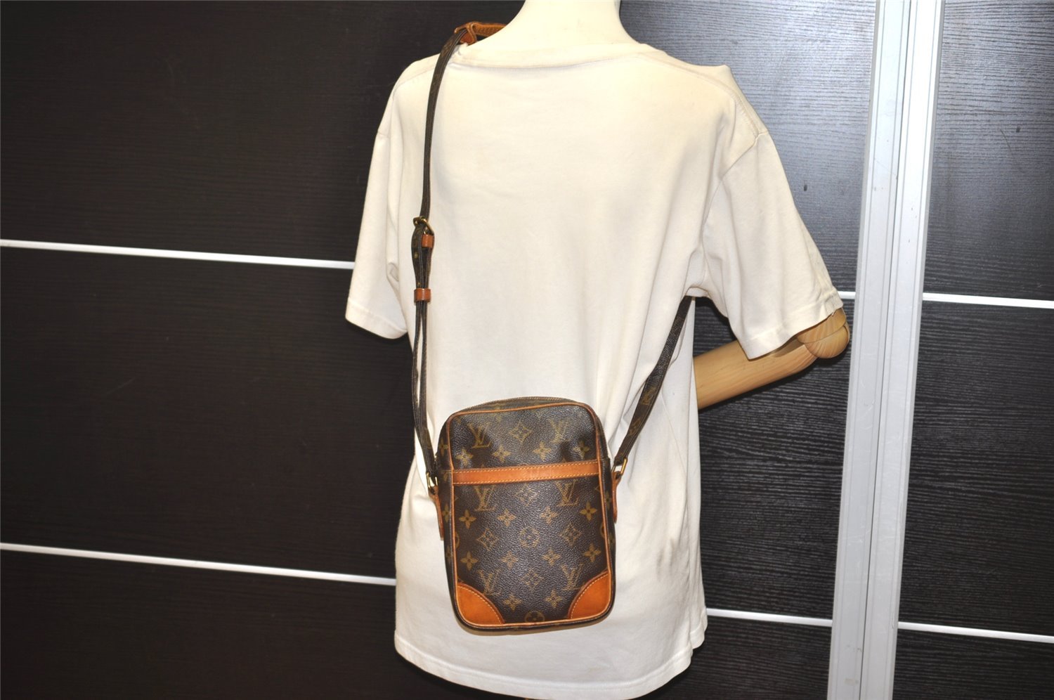 Authentic Louis Vuitton Monogram Danube Shoulder Cross Bag M45266 Junk 2462J