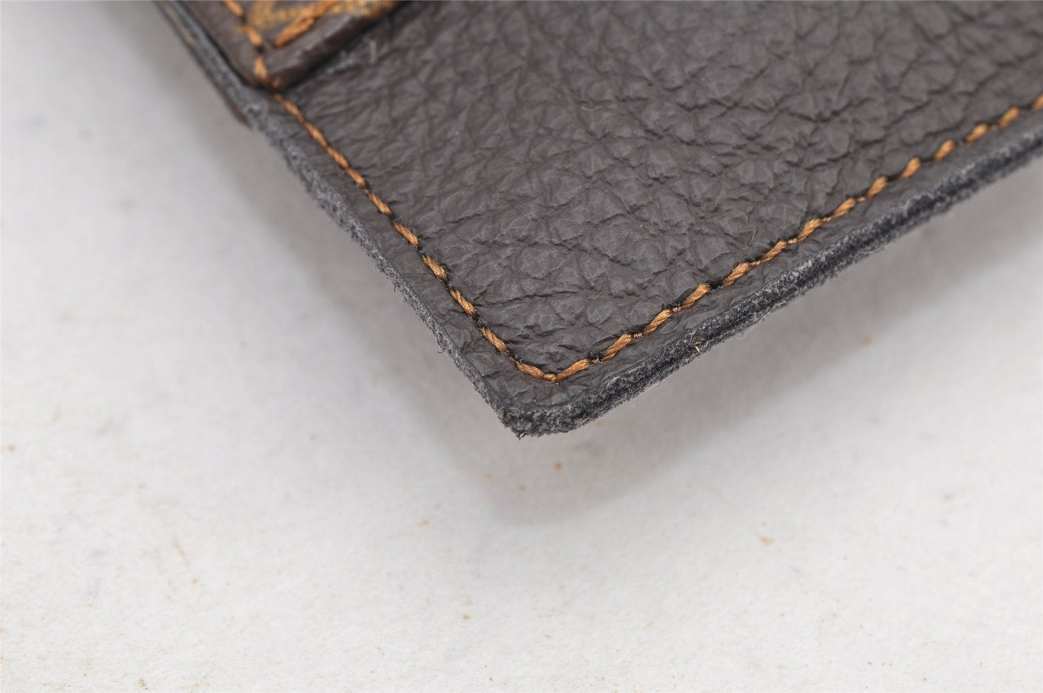 Authentic Louis Vuitton Monogram Pochette Secret M45484 Shoulder Bag Pouch 2462K